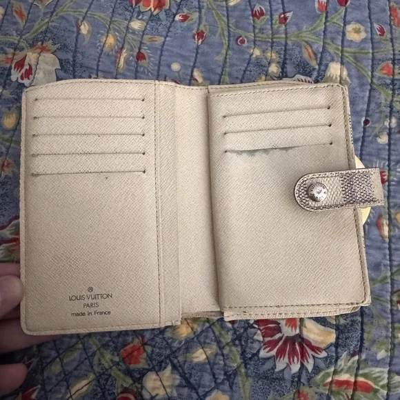 Louis Vuitton Vintage Damier Azur LV Kisslock Wallet 2007 Flawed! Authentic - Picture 5 of 13